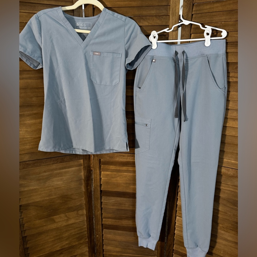 Women’s Figs XXS Dusty Blue Scrub Set